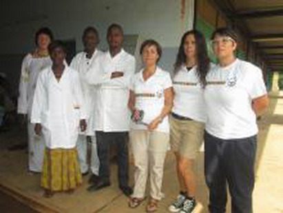 Santé : Des personnes albinos bénéficient des consultations médicales gratuites à Tenkodogo